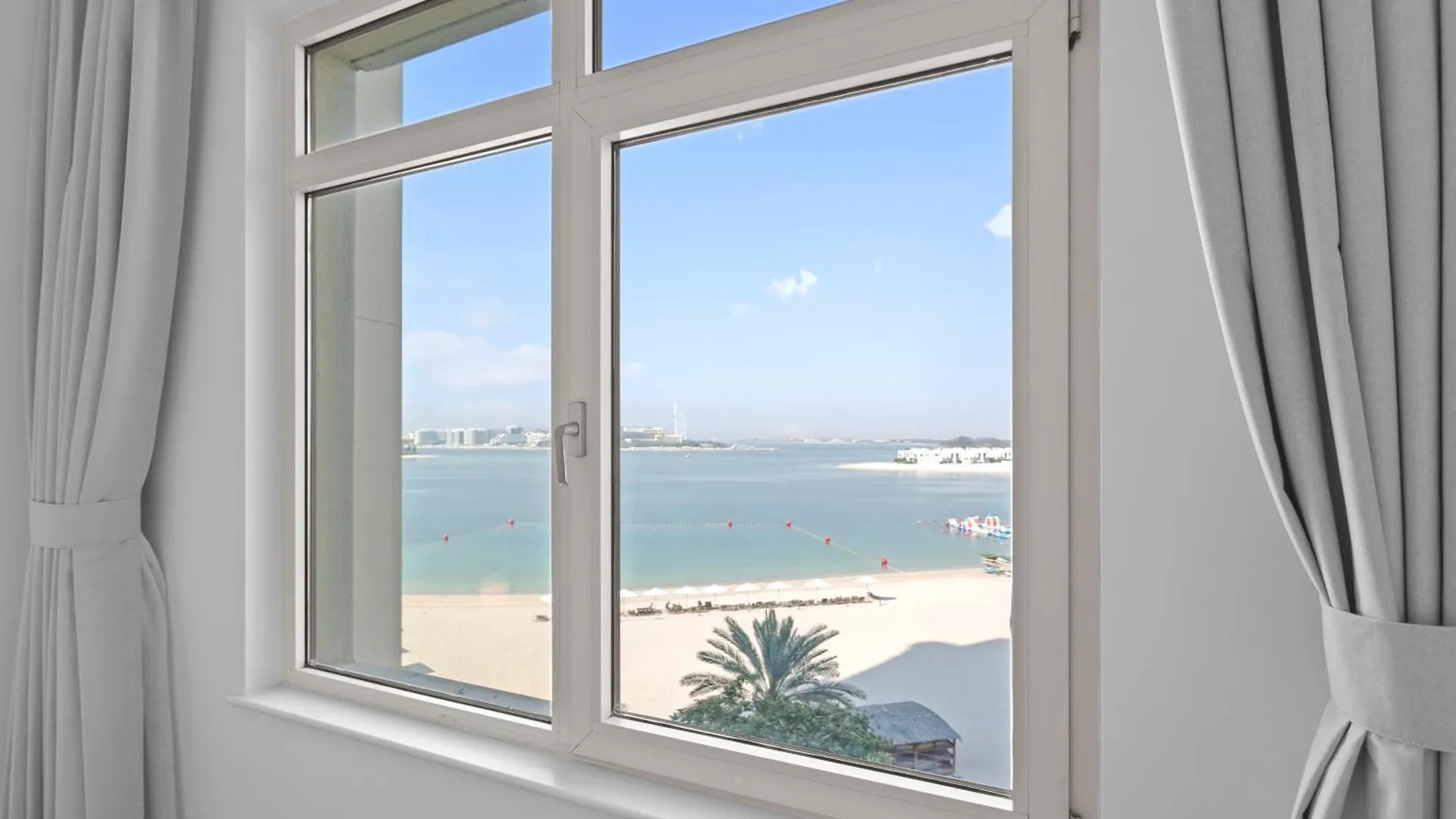 Exquisite 1Br With Private Beach In Palm Jumeirah Dubai United Arab Emirates